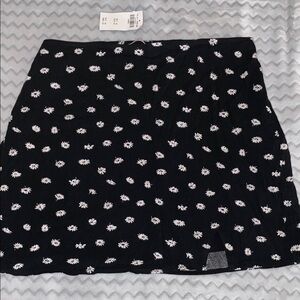 Abercrombie & Fitch Black and White Floral A-Line Skirt
